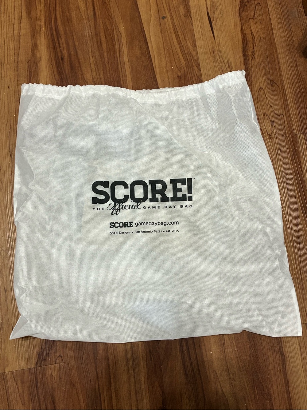 Score Game Day Bag NWT. Dustbag, charm, NOS, maroon white - Picture 12 of 12